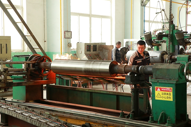 Flame spray welding machine tool